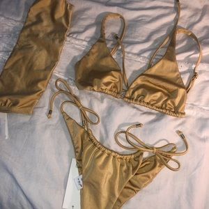 Unique Gold Billabong mix-match bikini